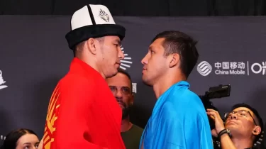 Дияр Нұрғожай қырғызстандық қарсыласымен көз арбасты (ВИДЕО)