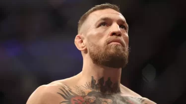 Конор Макгрегор төрт жылдық үзілістен кейін жекпе-жекке шығады