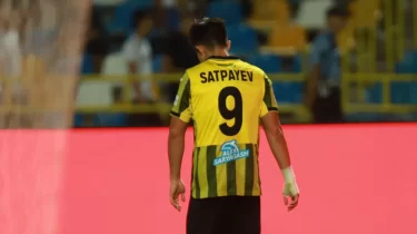 Дастан Сәтпаев сүйікті футболшысын атады