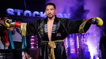 "Қорқақ" чемпион ба? Британиялық боксшы Жәнібек Әлімханұлын әшкереледі