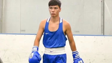 Бокстағы Қазақстан – Өзбекстан жекпе-жегі екі нокдаун және нокаутпен аяқталды (ВИДЕО)