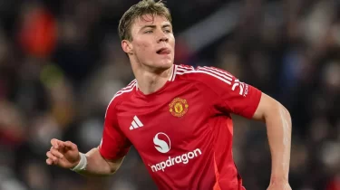 "Наполи" мен "Манчестер Юнайтед" Хёйлунд бойынша келісімге келді