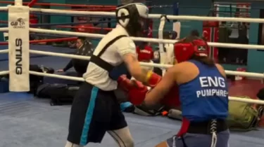 Назым Қызайбай әлем чемпионаты қожайынын жеңді (ВИДЕО)