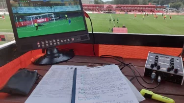 Қазақстандық комментатордың тосын репликасы футбол жанкүйерлерін күлдірді (ВИДЕО)