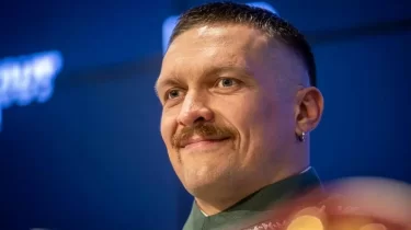 Александр Усик даулы видеодан кейін сынға ұшырады (ВИДЕО)