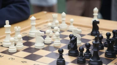 Алматыда жас шахматшылар арасындағы әлем чемпионатына 250 млн теңге бөлінбек