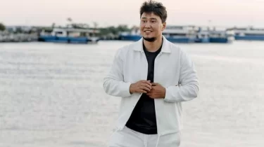 "Шалдың аты сияқты": Жахан Отарғалиев есімін айтудан ұялатыны жайлы айтты (ВИДЕО)