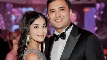 Тәуекел Мүсілімнің жары махаббатқа толы сәттерді жариялады (ВИДЕО)