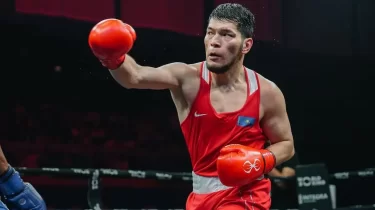 Нұрбек Оралбай украиналық қарсыласын ойсырата жеңді (ВИДЕО)