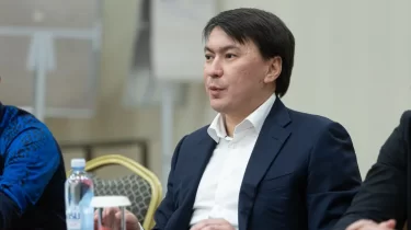 «Сен құрылысшы емессің!» – Футбол ардагері ҚФФ президентін аяусыз сынға алды