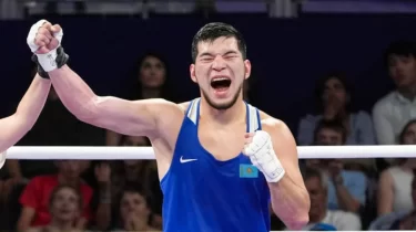 Олимпиада жүлдегері Нұрбек Оралбай қытайлық қандасын таза жеңіспен ұтты (ВИДЕО)