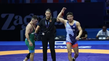 Нұрқожа Қайпанов тағы да камбэк жасап, әлем чемпионатының жартылай финалына өтті