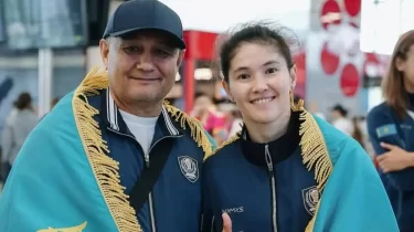 Әлемді мойындатқан арулар елге оралды