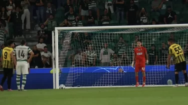 18 жастағы қаһарман! Шерхан Қалмырзаның сейві Еуропаны таңғалдырды (ВИДЕО)