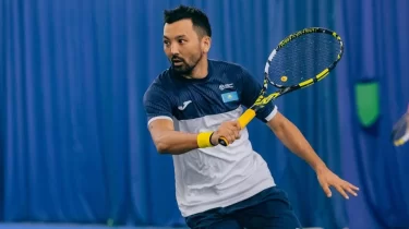 Белгілі журналист Александр Бубликті жерден алып, жерге салды