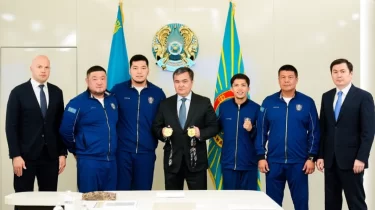 Астана әкімдігі Айбек пен Санжарға 30 млн теңге табыстады