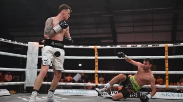 Ауыр нокдауннан кейінгі камбэк: Еуропа чемпионы атағынан айырылды