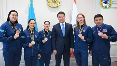 Алматы әкімі ӘЧ жүлдегерлерін марапаттады