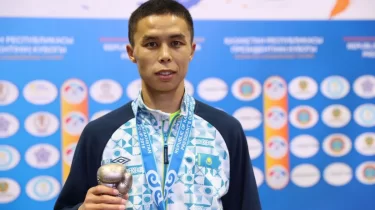 Сәкен Бибосынов екінші кәсіпқой жекпе-жегін өткізетінін мәлімдеді