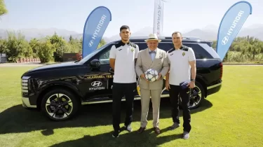 "Қайраттың" бапкері футболшыларға қымбат сыйлық беруге қатысты ойын айтты