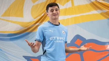 Өзбек футболшысы АПЛ-де ең қымбат ойыншы атанды