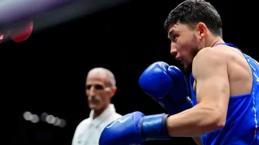 Қазақстан чемпионы қарсыласын тас-талқан етіп жеңді (ВИДЕО)