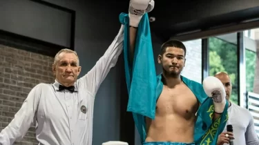 Қазақ боксшысы бес жылдық үзілістен соң рингке оралмақ