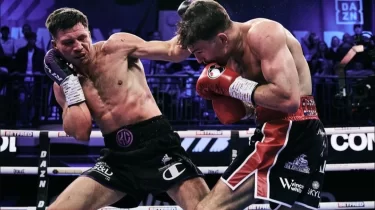 Жәнібек Әлімханұлының салмағындағы қос белбеу үшін өткен жекпе-жек нокаутпен аяқталды.