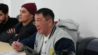 Семейдегі нокауттар, жаңа есімдер және Оралбайдың оралуы — Қайрат Сәтжанов есеп берді