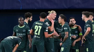 Эрлинг Холанд Криштиану Роналду рекордын қайталады