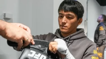 Азат Мақсұмның төртінші жекпе-жегі күтпеген сенсациямен аяқталды