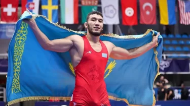 Ризабек Айтмұхан қарсыластарын "бульдозердей" жеңіп шықты