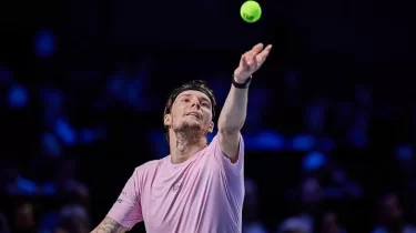 Александр Бублик Париждегі «Мастерсті» сәтті бастады