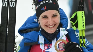 10 дүркін әлем чемпионы тағы да ұрлық пен алаяқтыққа күдікке ілікті