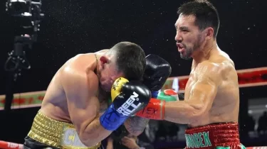 Тағы екі боксшы Жәнібек Әлімханұлымен жекпе-жек өткізуді қалайды