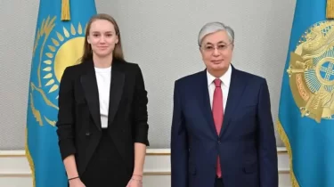 Қасым-Жомарт Тоқаев Елена Рыбакинаны марапаттады