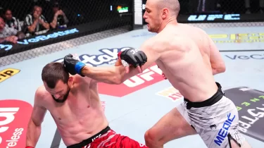 «Кунг-фу патшасы» бір минутта нокаутқа түсті