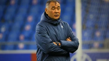 Сол мәселені көрдік - Талғат Байсуфинов төрт қорғаушы жүйесіне өту себебін айтты