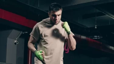 Баходир Джалолов Ташкенттегі жекпе-жекке дайындығын көрсетті