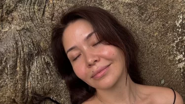 «Керемет әсер қалдырды»: Әсел Сәдуақасова табиғат аясындағы ерекше суреттерін көрсетті