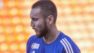 Аты шулы қазақстандық қорғаушы Еуропа мен ҚПЛ жалақысын салыстырды