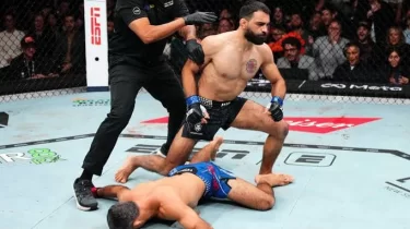 UFC 322: Негізгі кард 15-секундтағы нокаутпен басталды (ВИДЕО)