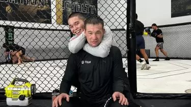 Рахмоновтан бұрын: қазақстандық файтер UFC белбеуіне мүмкіндік алды