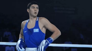 Қазақстандық боксшы әлем чемпионын тізе бүктірді (ВИДЕО)