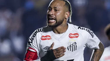 Неймар жыл соңына дейін алаңға шықпайды