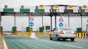 2025 жылы ақылы жолдардан қанша табыс түсті?