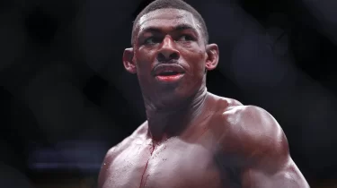 Шавкат Рахмоновты нокаутқа түсіремін деген UFC файтері ойсырай жеңілді