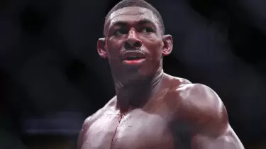 Шавкат Рахмоновты нокаутқа түсіремін деген UFC файтері ойсырай жеңілді