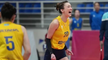 «Сары түс мені үнемі қуып жүргендей»: Сәбина Алтынбекова жанкүйерлерін мәз қылды