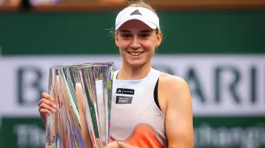 Елена Рыбакина ең көп табыс тапқан спортшылар ондығына кірді